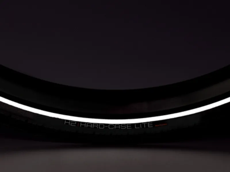 Bontrager H2 Hard-Case Lite Reflective Hybrid Tyre-1