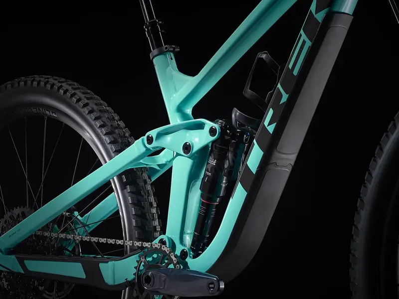 trek slash green