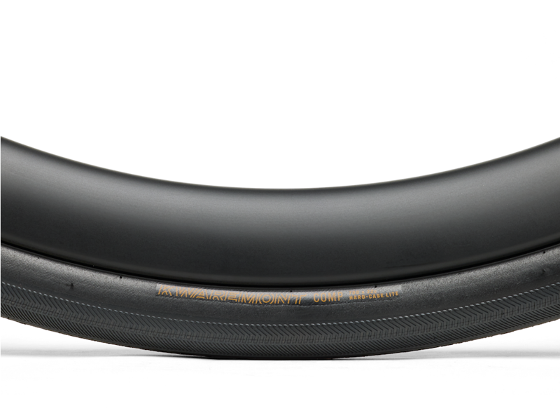 Bontrager Kwaremont Comp HCL 700x32c Road Tire in Black-2