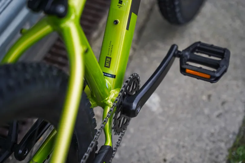 Trek Marlin 5 Gen 3 XC Mountain Bike in Power Surge-5