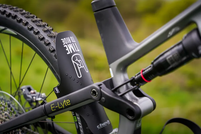 RRP TIME TO RIDE EnduroGuard Mudguard Standard Black-3