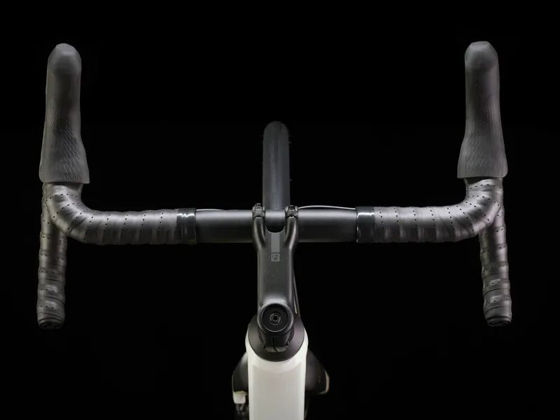 Trek Domane AL 4 Road Bike in Era White-4