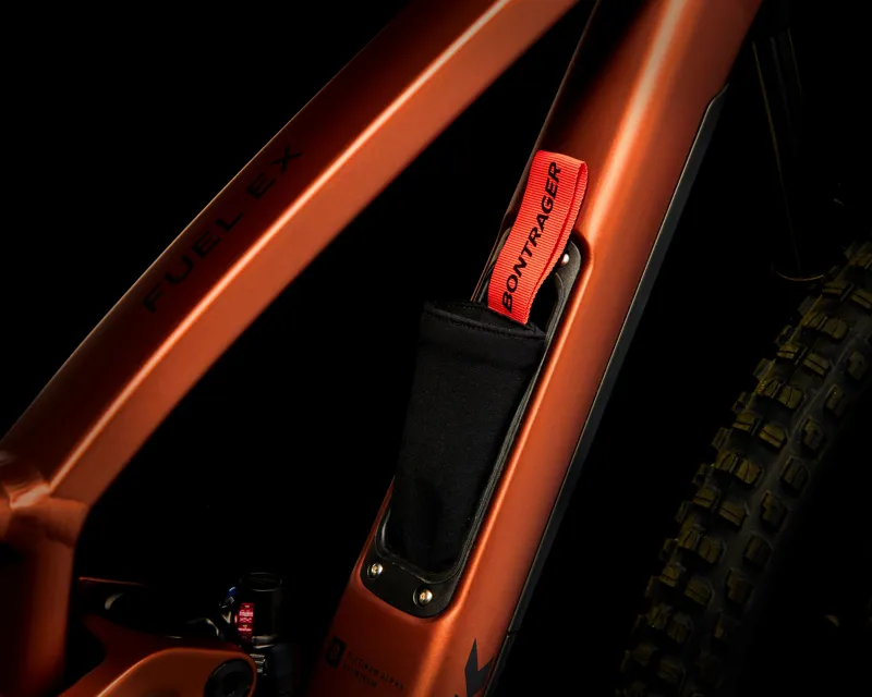 Trek 2023 Fuel EX 8 Gen 6 Large Matte Pennyflake-1