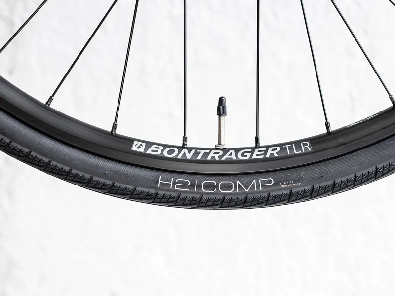 Trek FX 3 Disc Equipped Hybrid Bike in Dnister Black-6