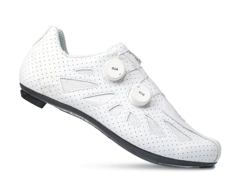 Lake CX302 Wide Cycling Shoes in Classic White