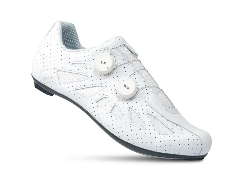 Lake CX302 Wide Cycling Shoes in Classic White-1