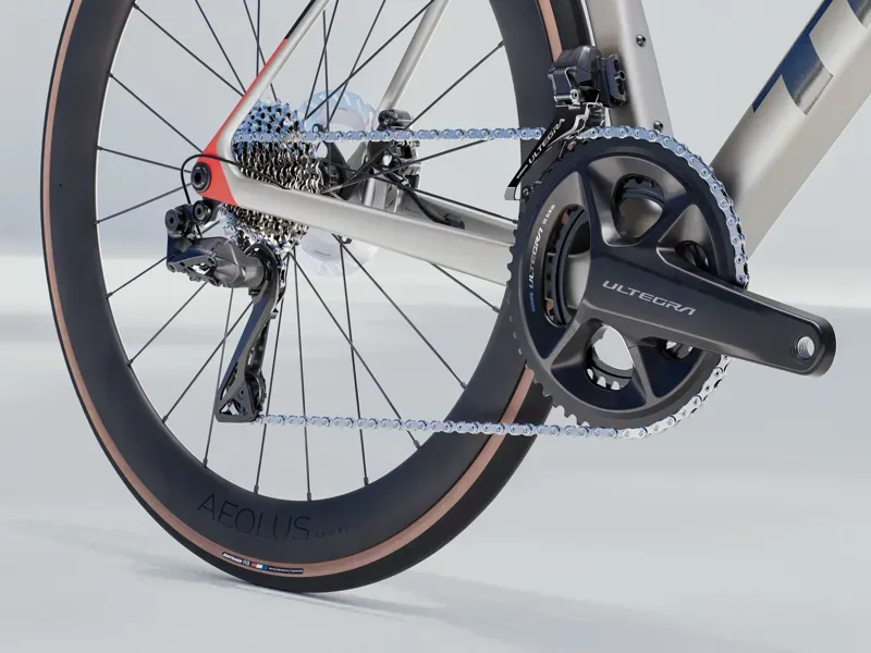 Trek 2025 Madone SL 7 Gen 8 Lunar Silver-5