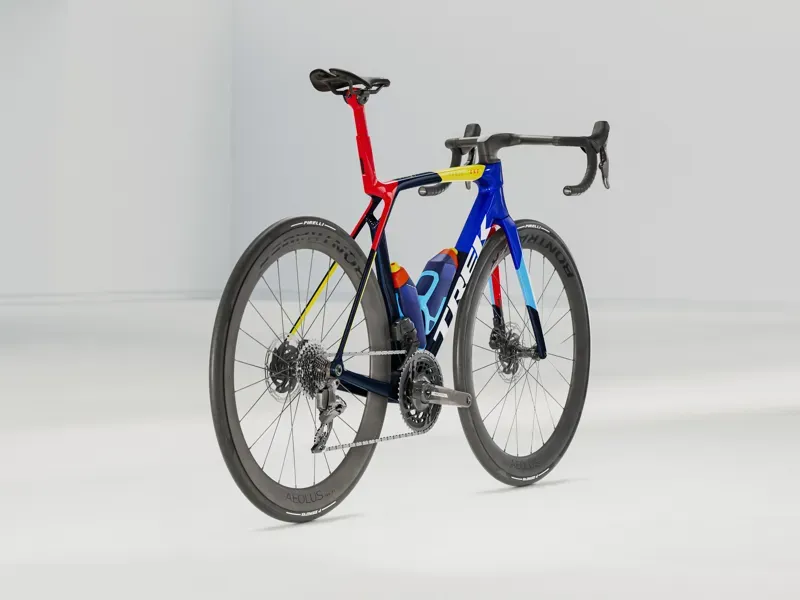Trek 2025 Madone SLR 7 AXS Gen 8 Navy Smoke-1