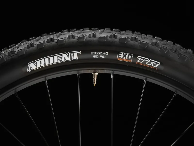 Trek Marlin 7 XC Mountain Bike in Pennyflake-1