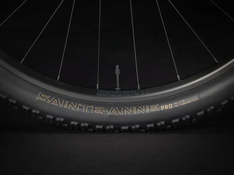 Trek Procaliber 6 In Viper Red/Crimson-5