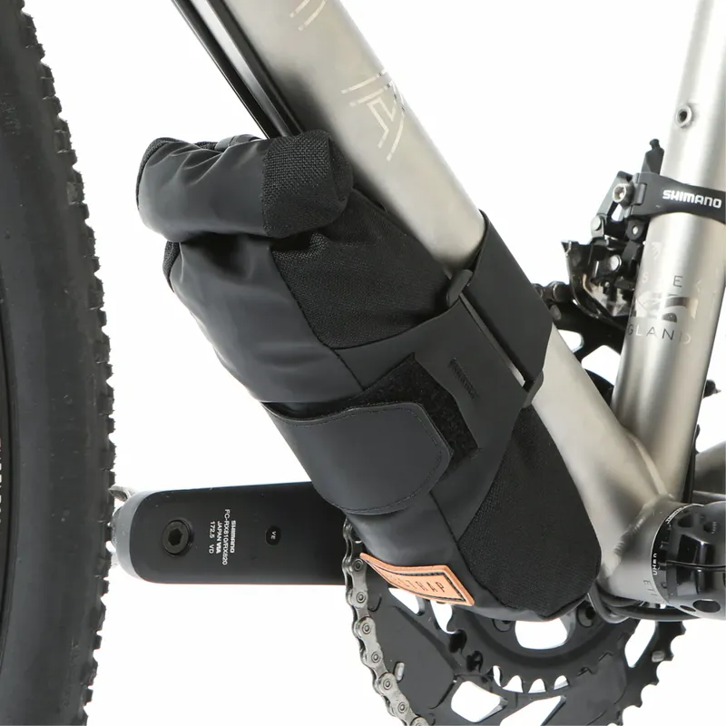 Restrap Downtube Bag Black 1.2L-2
