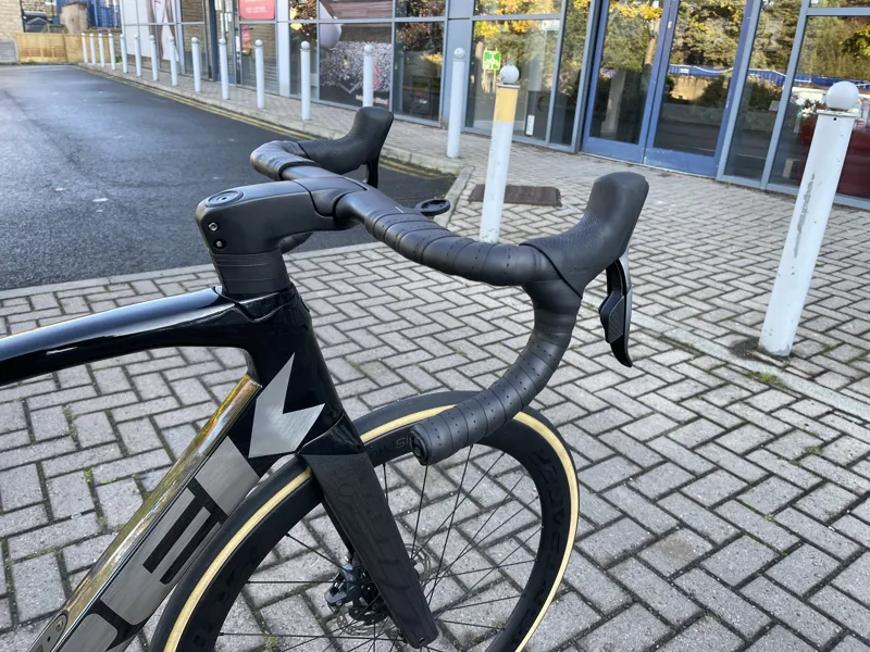 Trek Madone SLR 7 Gen6 eTap 58cm - Ex Demo-1