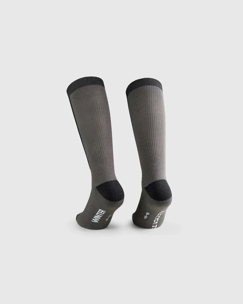 Assos TACTICA Winter Socks T5 Black Series-1