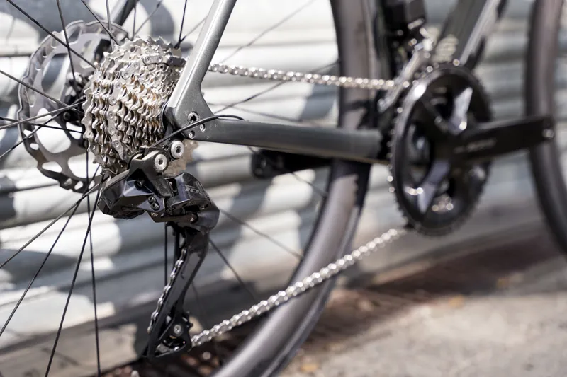 Emonda SL 6 Disc Pro Lithium Grey/Brushed Chrom LITHIUM GREY/ CHROME 56-5