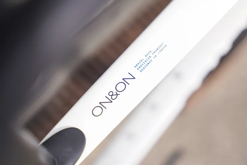 Pearson OnOn Race GRX87 Racing White-9