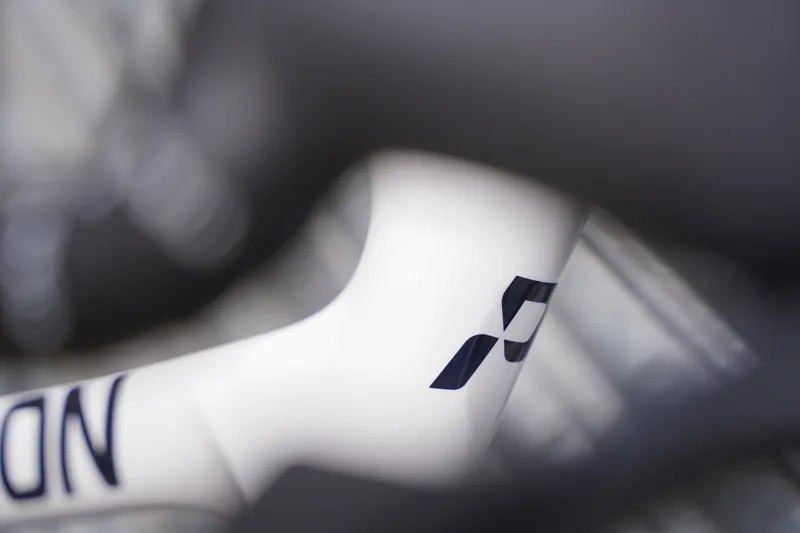 Pearson OnOn Race GRX87 Racing White-11