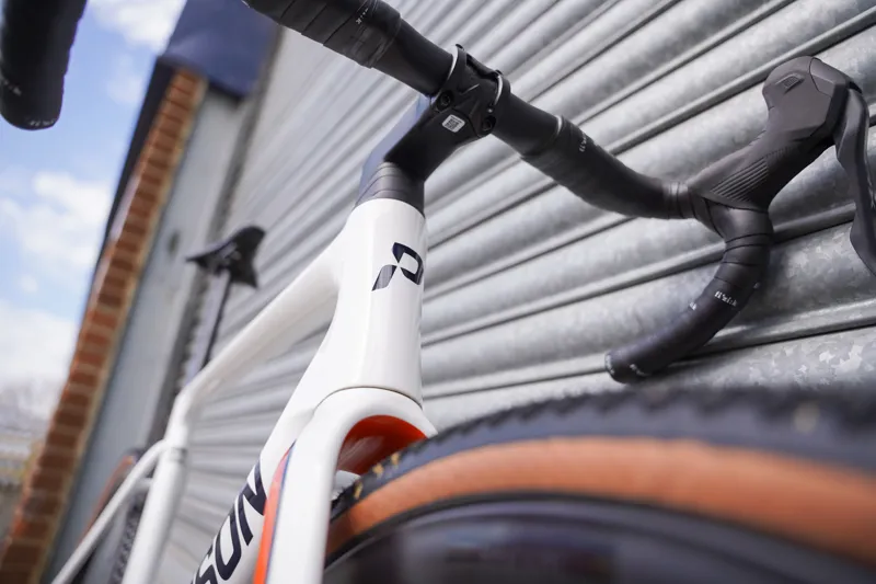 Pearson OnOn Race GRX87 Racing White-12