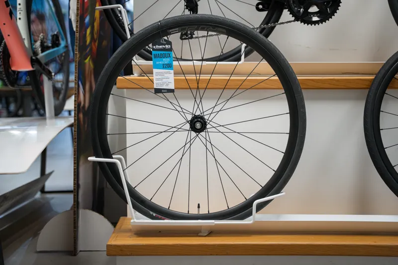 Maddux Road 2.0 Disc 700C Wheelset Inc Tyres-6