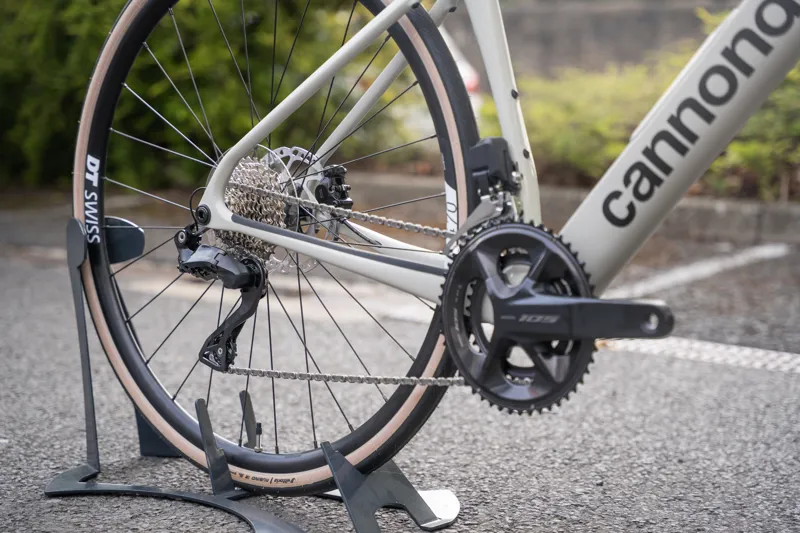 Cannondale Synapse Carbon 4 / Chalk-4