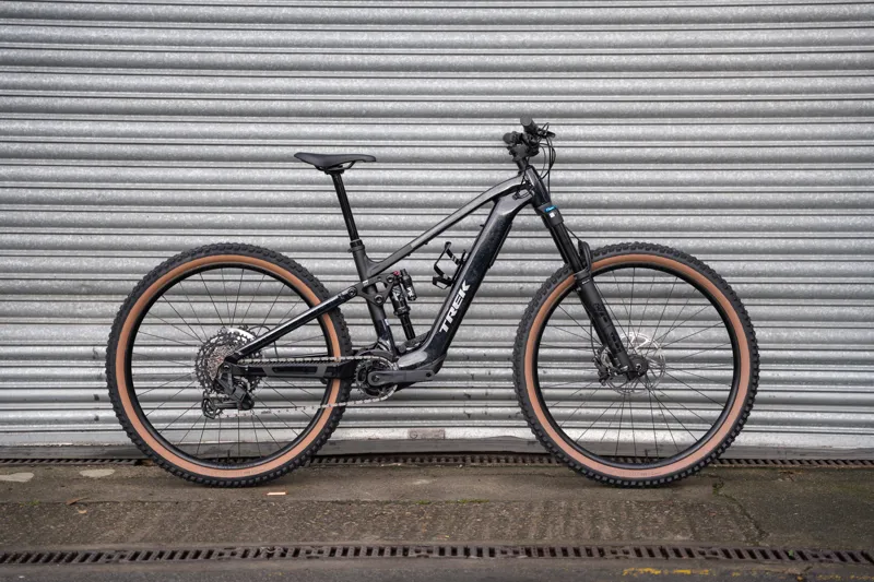 Trek Fuel+ EX 8 Gen 2 E-Mountain Bike in Trek Black/Purple Flip Splatter-4