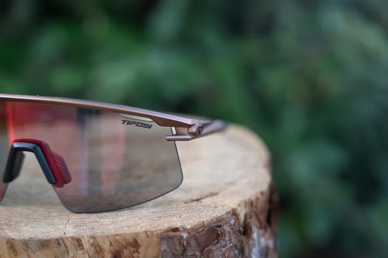 Tifosi Moab Lite Clarion Fotoec Sunglasses 2025: M- L BRONZE Medium/Large-5