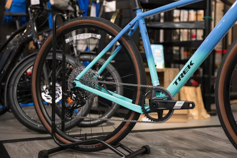 Trek Checkpoint ALR 5 Gen 3 Gravel Bike in Fjord Blue to Miami Green Fade-6