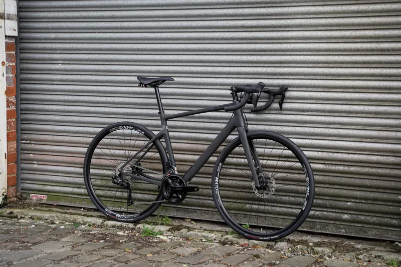 Cannondale Synapse Carbon 2 LE Endurance Bike in Smoke Black-6