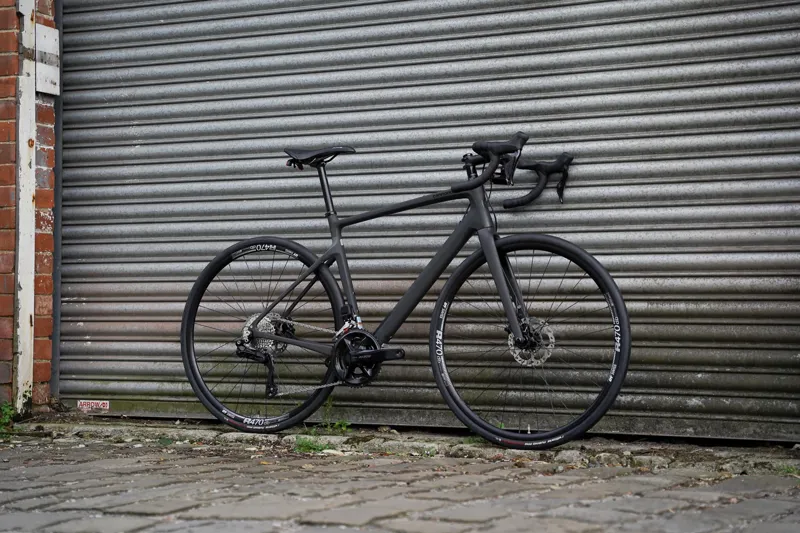 Cannondale Synapse Carbon 2 LE Endurance Bike in Smoke Black-1