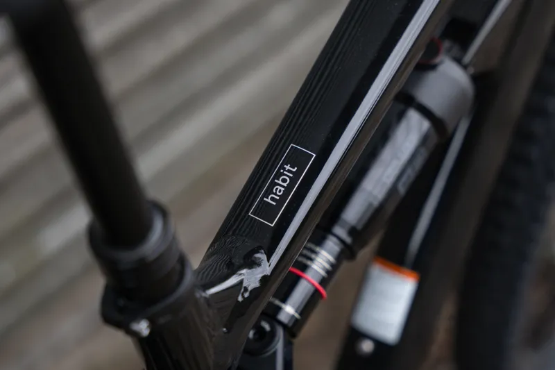 Cannondale Habit 4 Trail Bike in Black-8