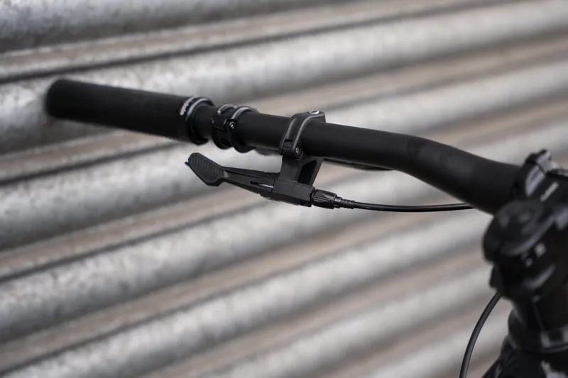 Cannondale Habit 4 Trail Bike in Black-9