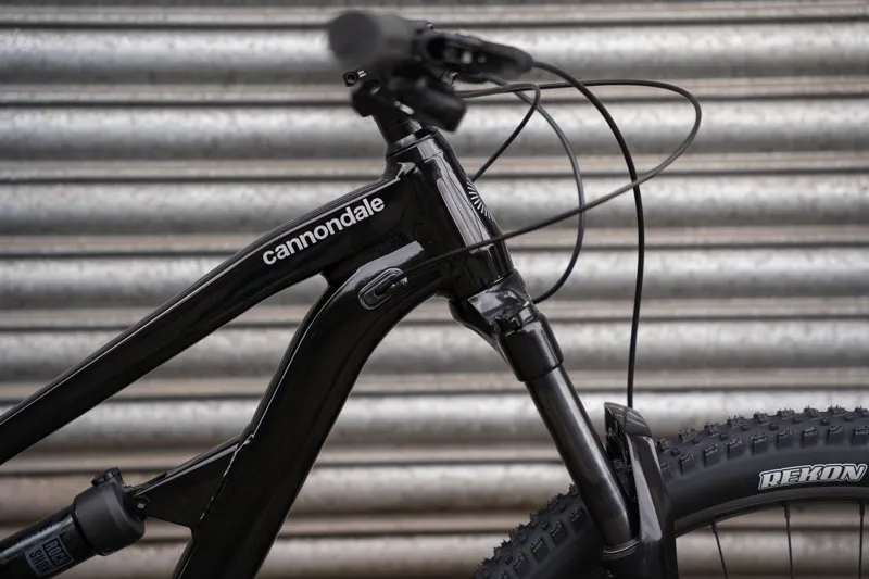 Cannondale Habit 4 Trail Bike in Black-10
