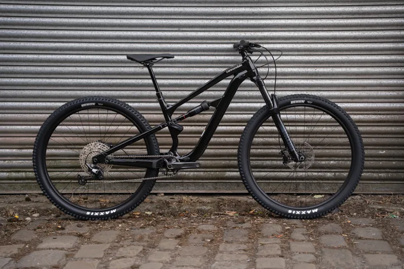 Cannondale Habit 4 Trail Bike in Black-12