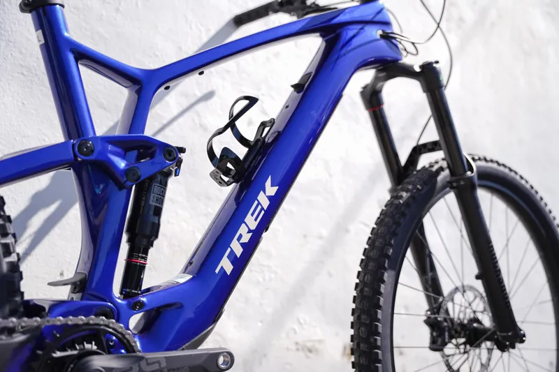 Trek Fuel Exe 9.5 Deore Electric Mountain Bike in Hex Blue-13