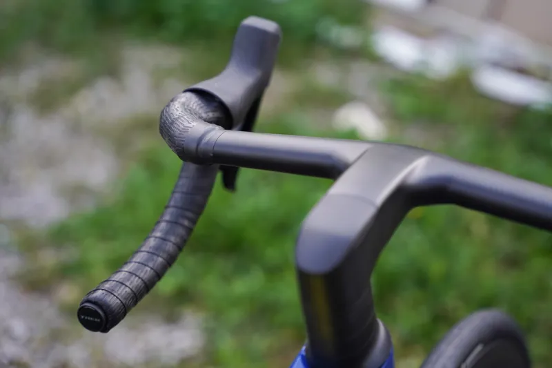 Trek 2025 Madone SLR 7 AXS Gen 8 Navy Smoke-12
