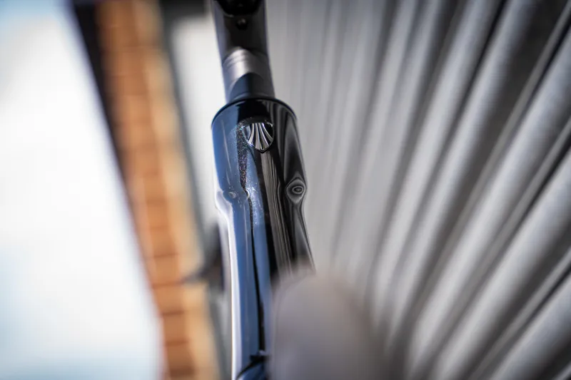 EX-DEMO Trek Madone SL 6 AXS Gen 8 Road Bike X-Large Black -5
