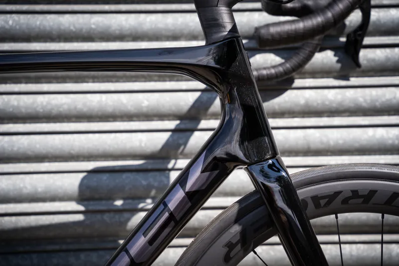 EX-DEMO Trek Madone SL 6 AXS Gen 8 Road Bike X-Large Black -9