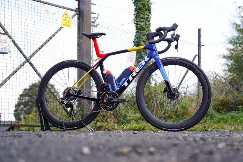 Trek 2025 Madone SLR 7 AXS Gen 8 Navy Smoke-6