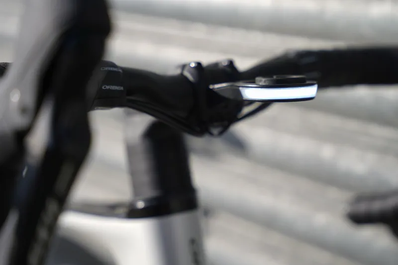 Orbea Gain M30 Electric Road Bike in White Chic/Green Artichoke-4