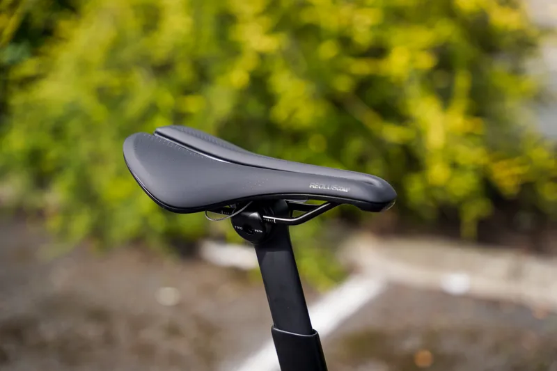 Trek 2025 Madone SL 5 Gen 8 Hex Blue -8