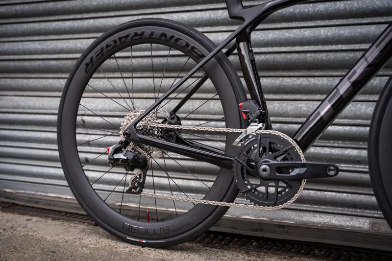 EX-DEMO Trek Madone SL 6 AXS Gen 8 Road Bike Size Small Black -10