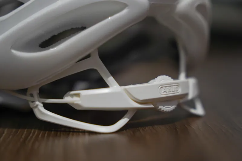 ABUS - AIRBREAKER Pure S White Small-6