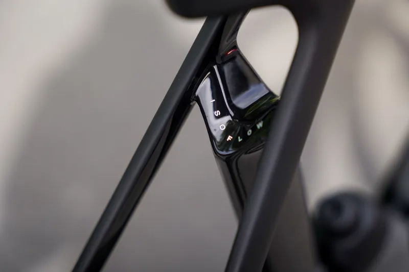 Trek 2025 Madone SLR 7 Gen 8 Carbon Smoke-4