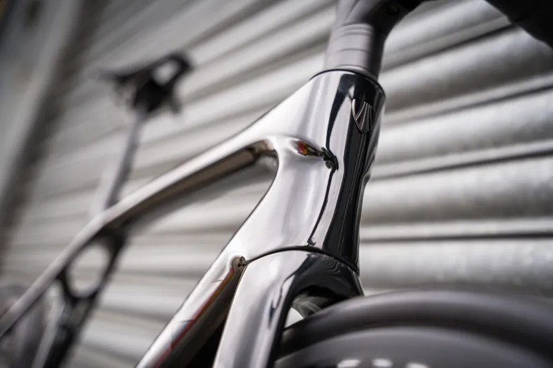 EX-DEMO Trek Madone SL 6 AXS Gen 8 Road Bike Size M/L Black -6
