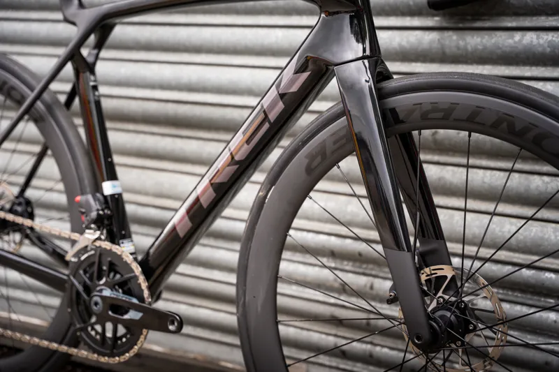 EX-DEMO Trek Madone SL 6 AXS Gen 8 Road Bike Size M/L Black -8