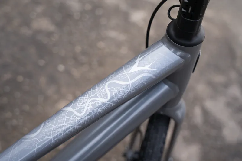 Whyte Bikes RheO 2 ST eCity and Leisure Bike in Silver-3