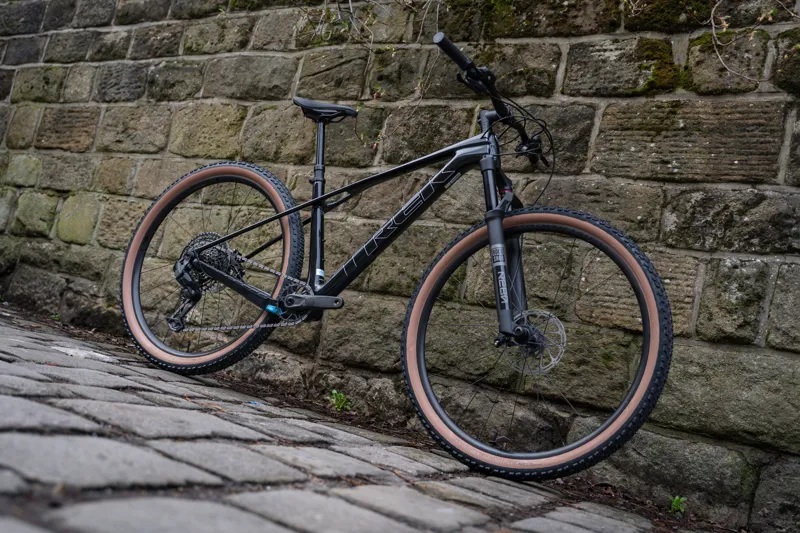 Trek Procaliber 9.6 Gen 3 MTB In Dark Star-1