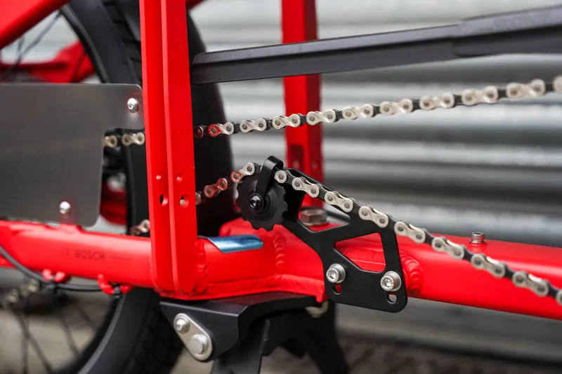 Tern Quick Haul Long D9 Traffic Red 400WH-4