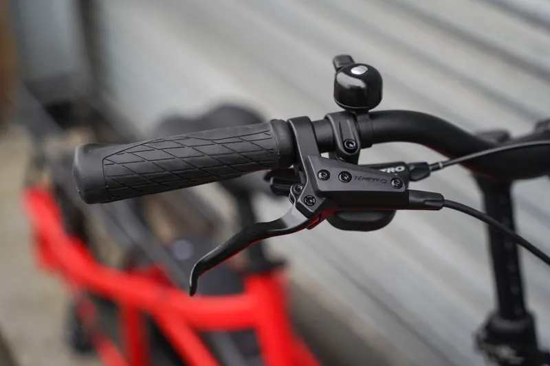 Tern Quick Haul Long D9 Traffic Red 400WH-8