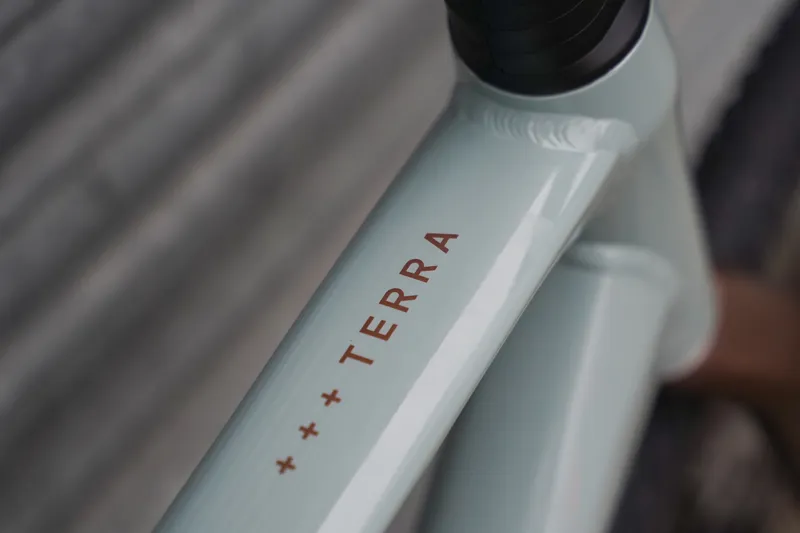 Orbea Terra H40 Gravel Bike In Blue Stone Gloss/Copper Matt-2