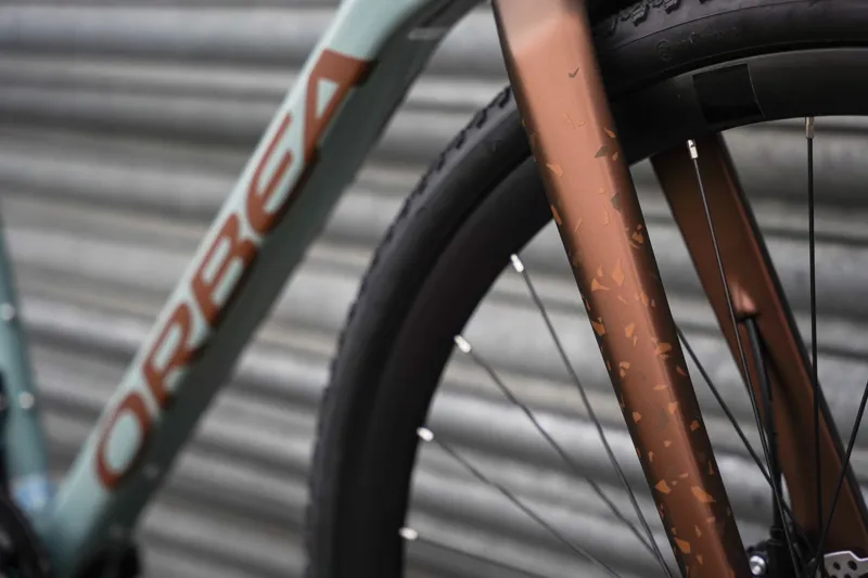 Orbea Terra H40 Gravel Bike In Blue Stone Gloss/Copper Matt-6